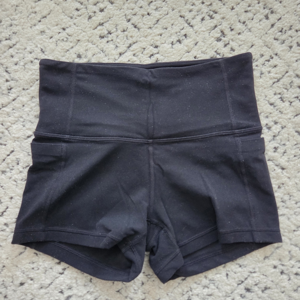 Athleta Black Salutation Shorts